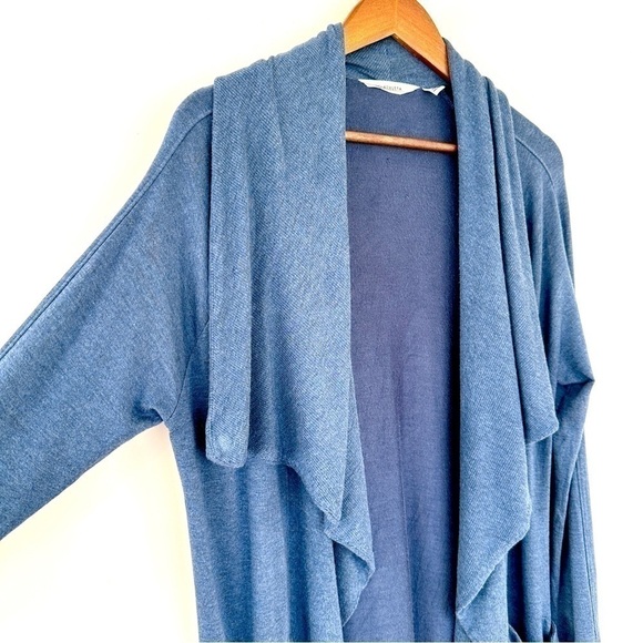 Athleta open cardigan with raglan sleeves, waterfall front, long sleeves - Picture 3 of 10